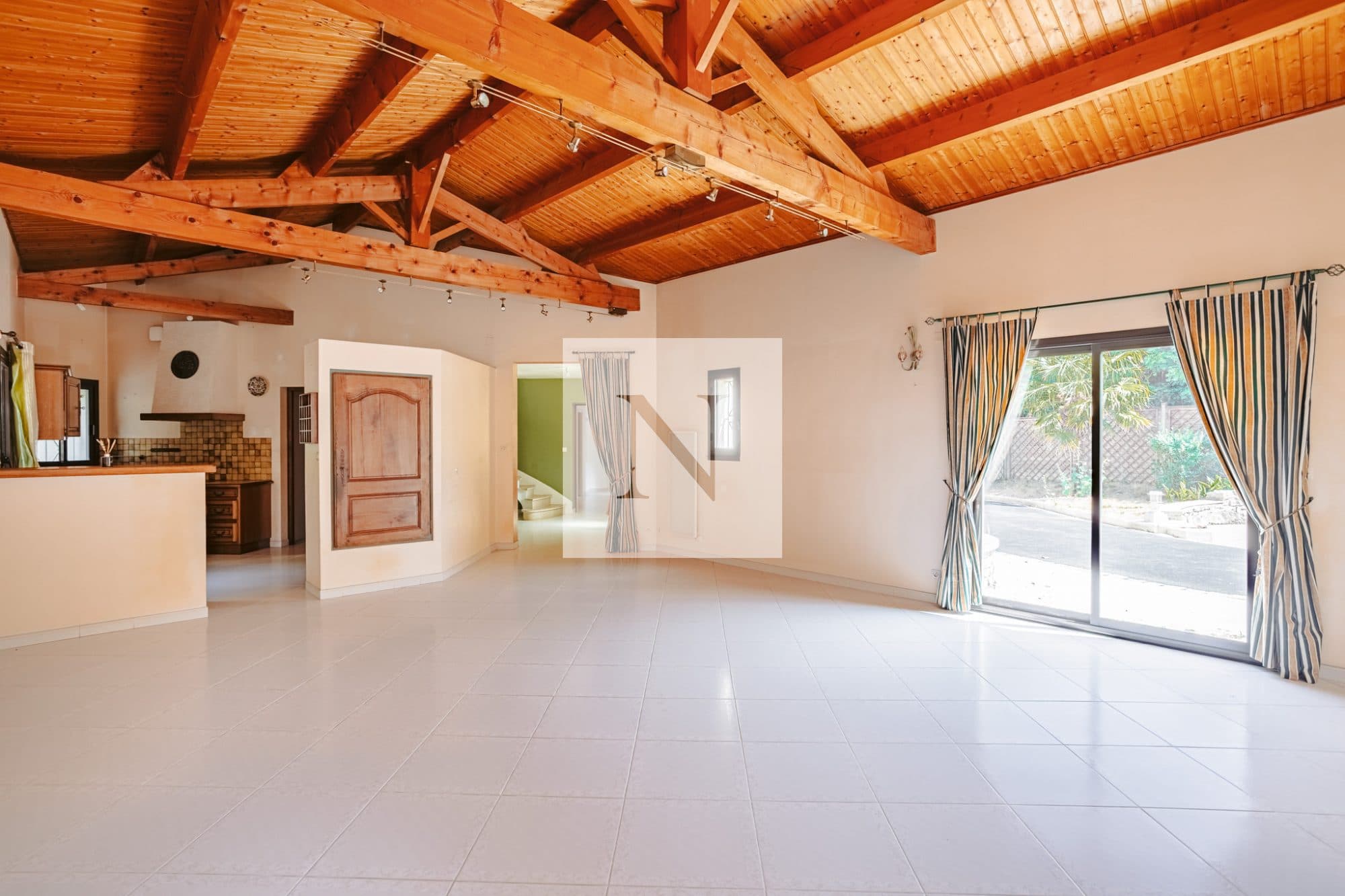Maison de plain-pied 200 m² avec studio et terrain de 1 984 m² – La Boularde — photo 2