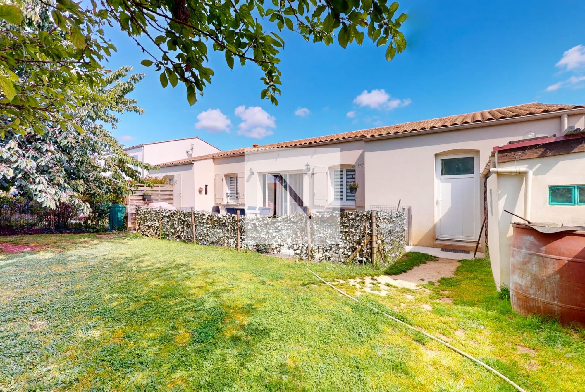 Maison plain-pied de 91 m² sur 679 m² — Saint-Vivien, à 4 km des plages de Châtelaillon — photo 2