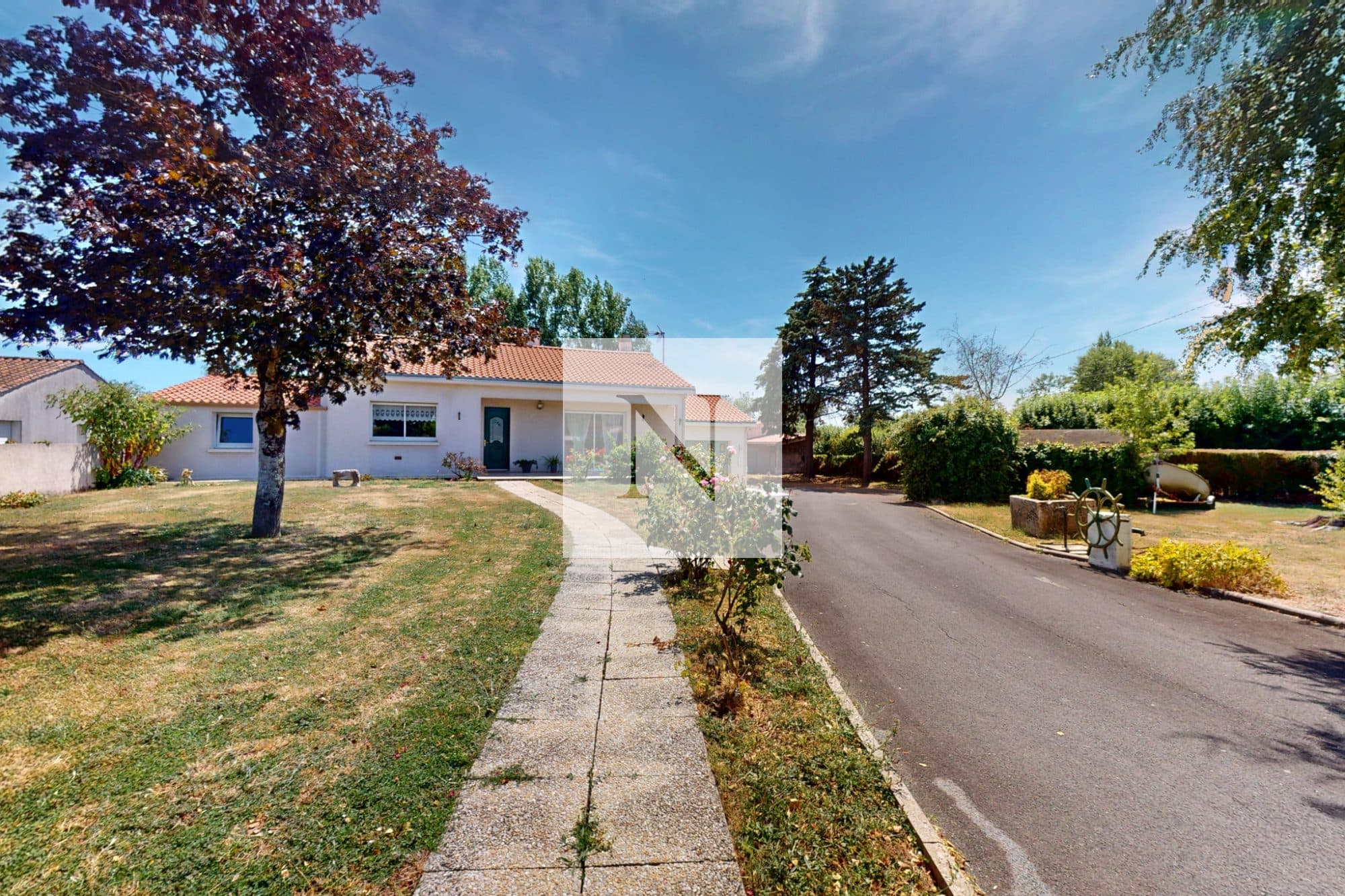 Maison de plain-pied 116,67 m² sur terrain de 2 560 m²