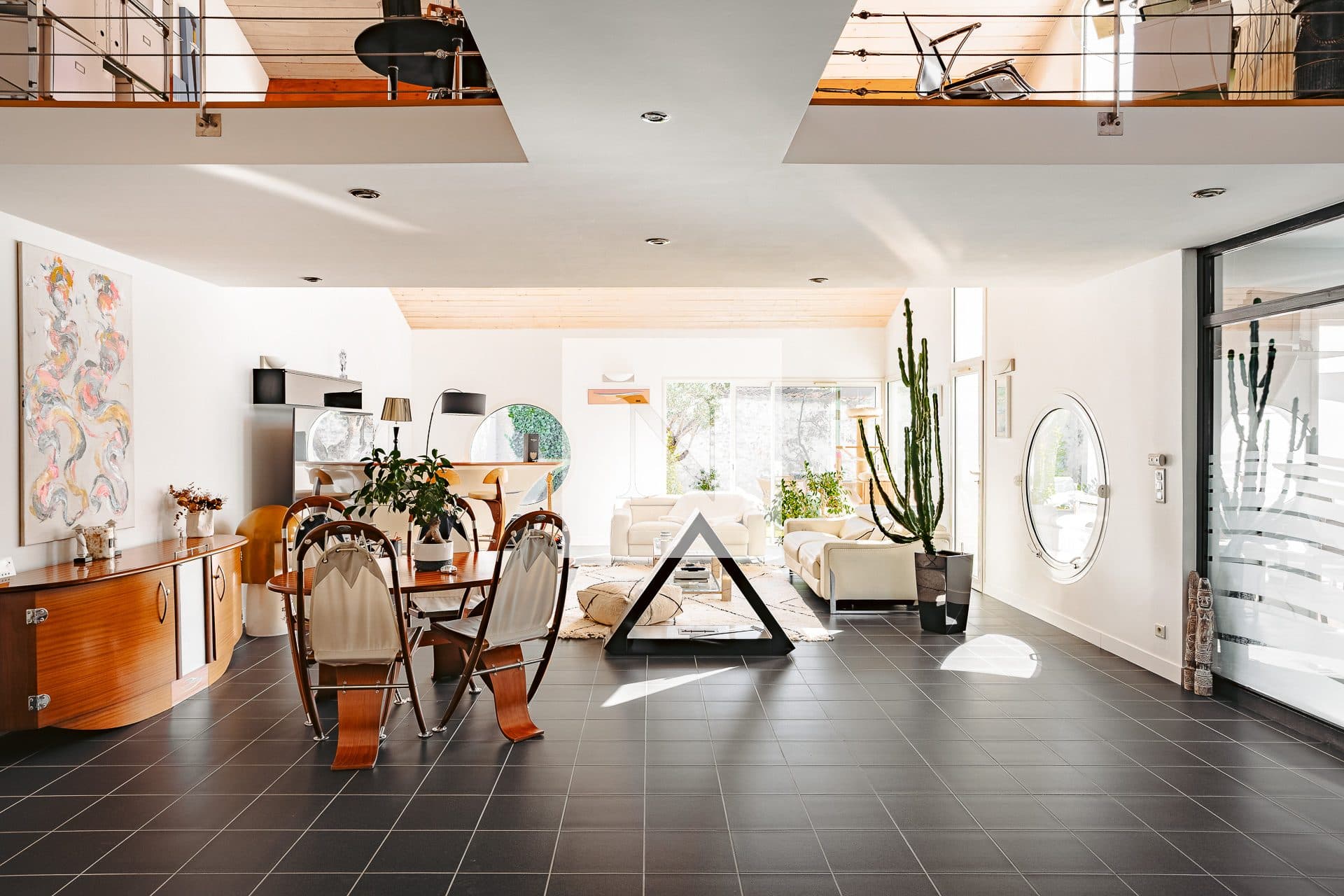 Lafond, lotissement privé : maison familiale de 7 pièces, jardin et piscine — photo 3