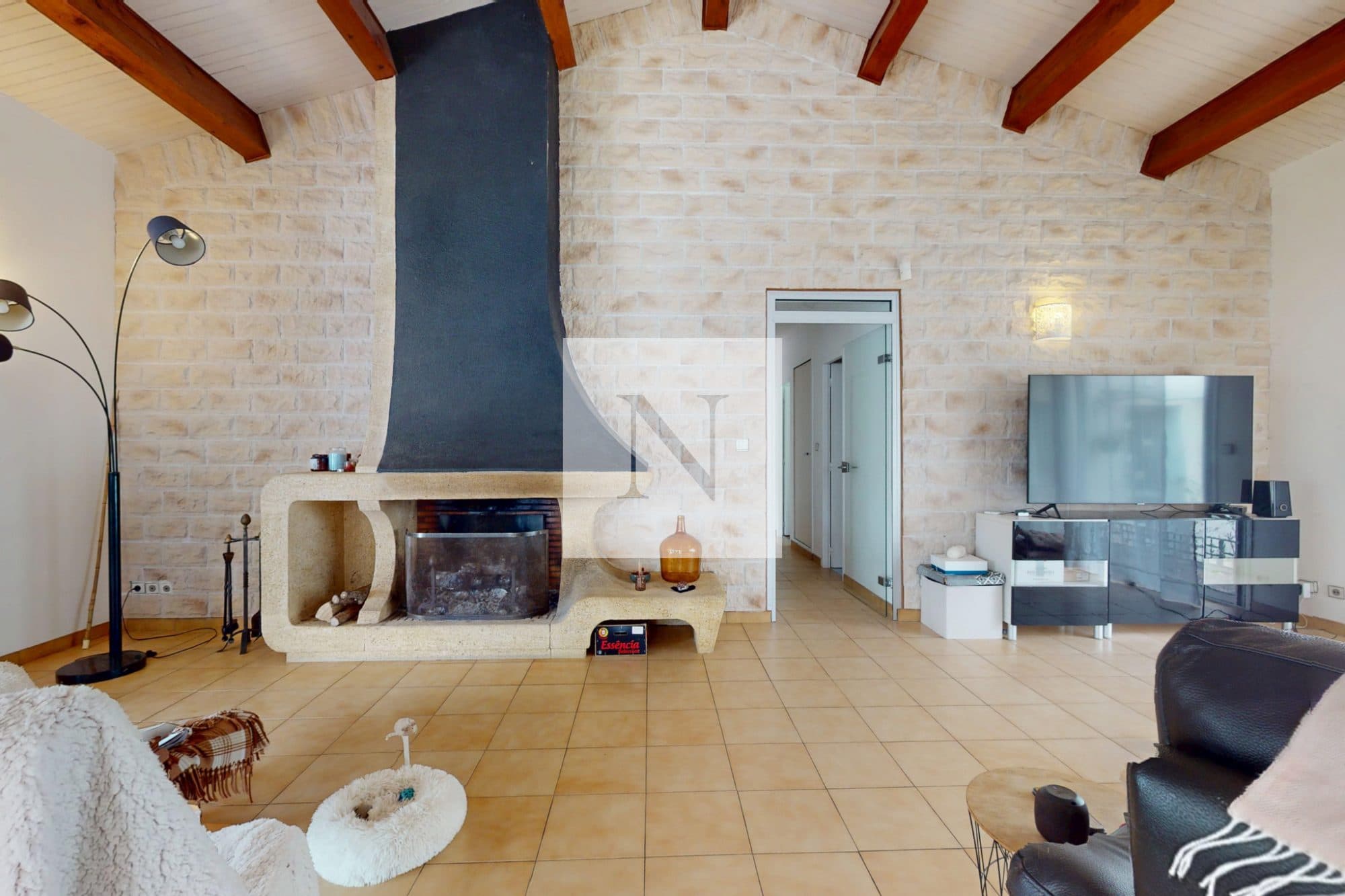 Maison familiale de 226 m² avec piscine et jardin – Saint-Vivien — photo 2