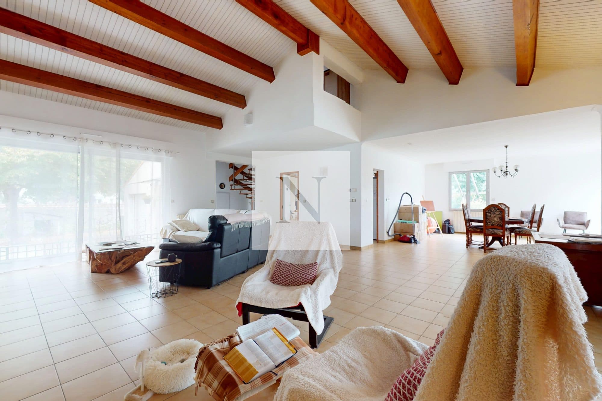 Maison familiale de 226 m² avec piscine et jardin – Saint-Vivien — photo 3