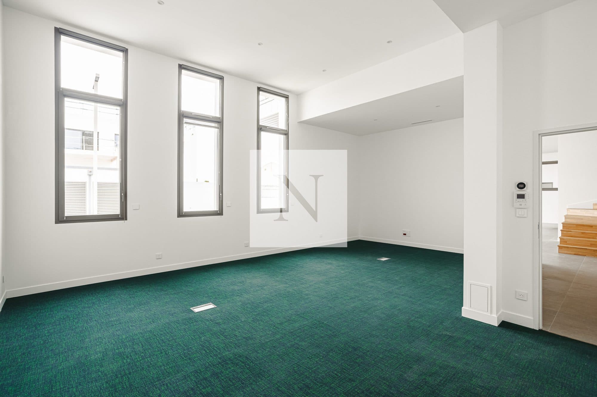 Location plateau bureaux 150 m² modulable RE2020 — Lagord, 3 min La Rochelle — photo 4