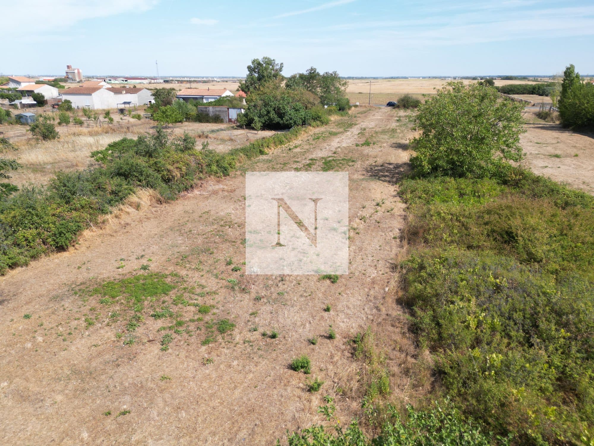 Terrain constructible de 3 300 m² aux portes du Marais Poitevin — photo 2
